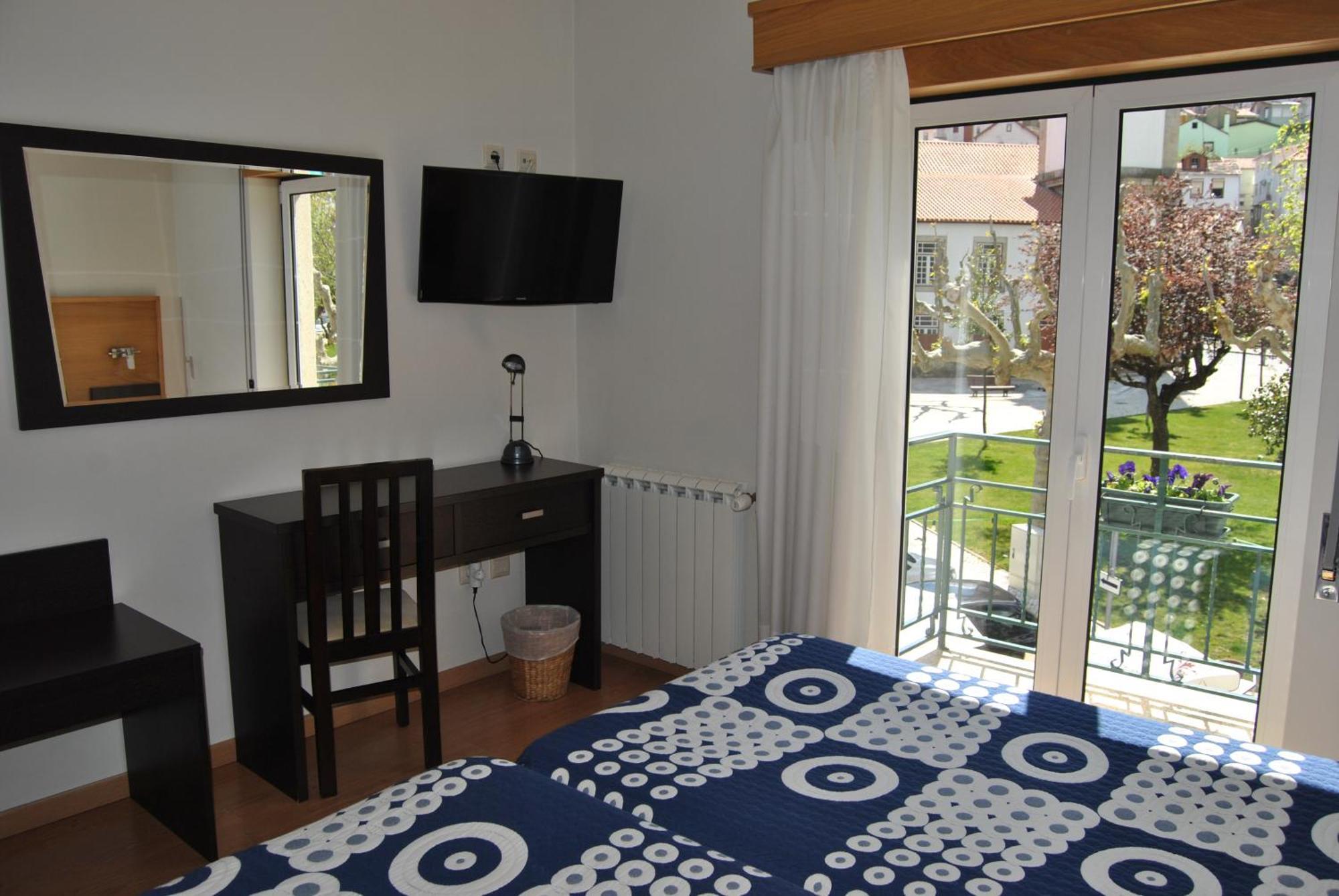 Hotel Covilha Jardim Стая снимка