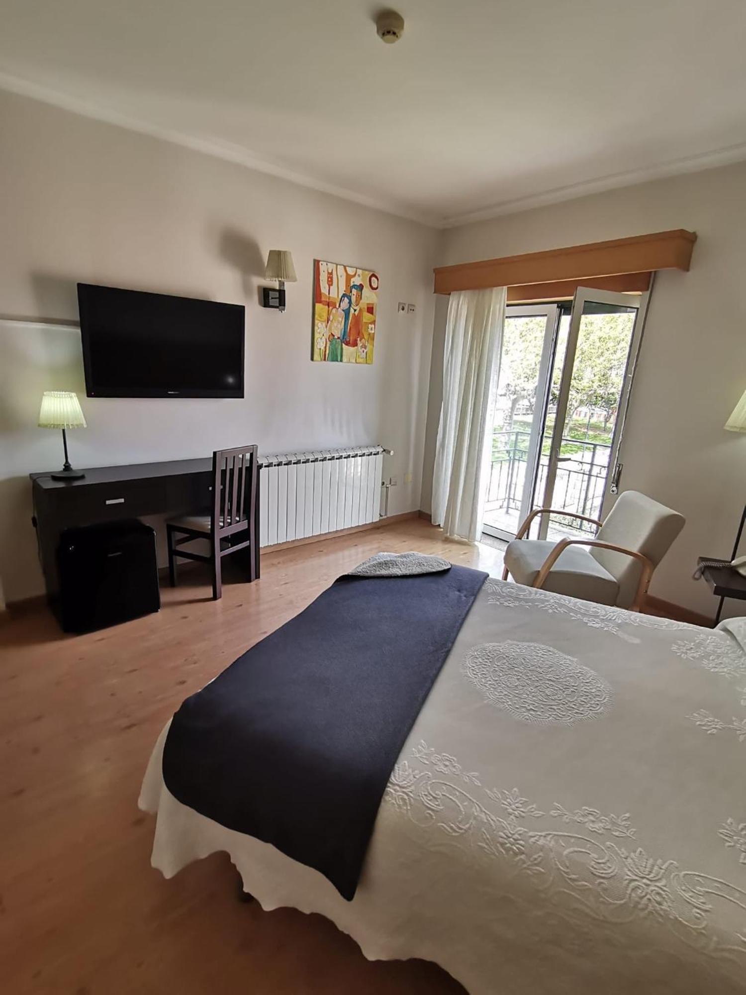 Hotel Covilha Jardim Екстериор снимка