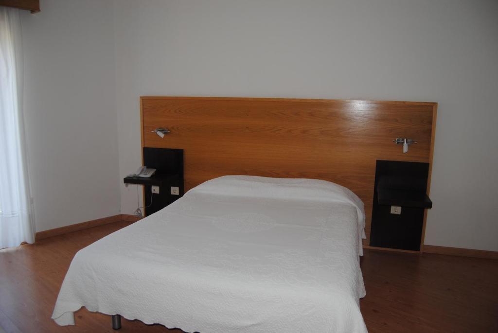 Hotel Covilha Jardim Стая снимка